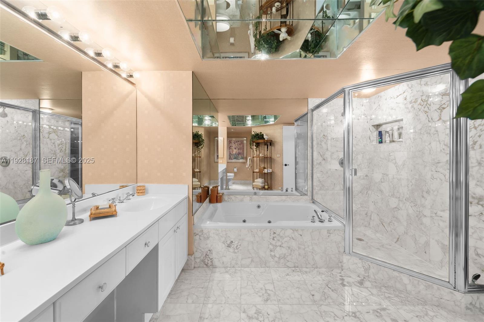 HARBOR TOWERS - Residential