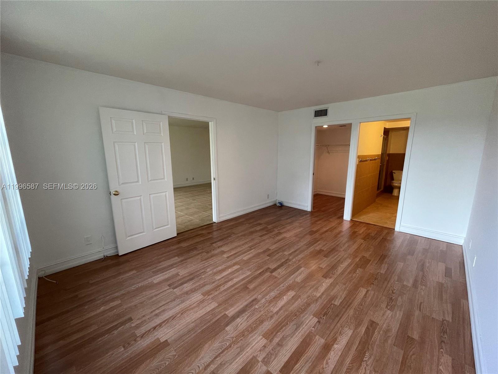 NO 83 PALM-AIRE COUNTRY C - Residential Lease