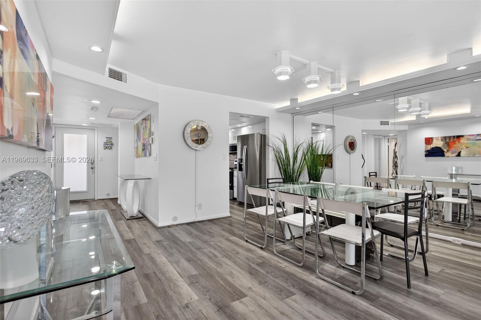 WYNMOOR/ELEUTHERA - Residential