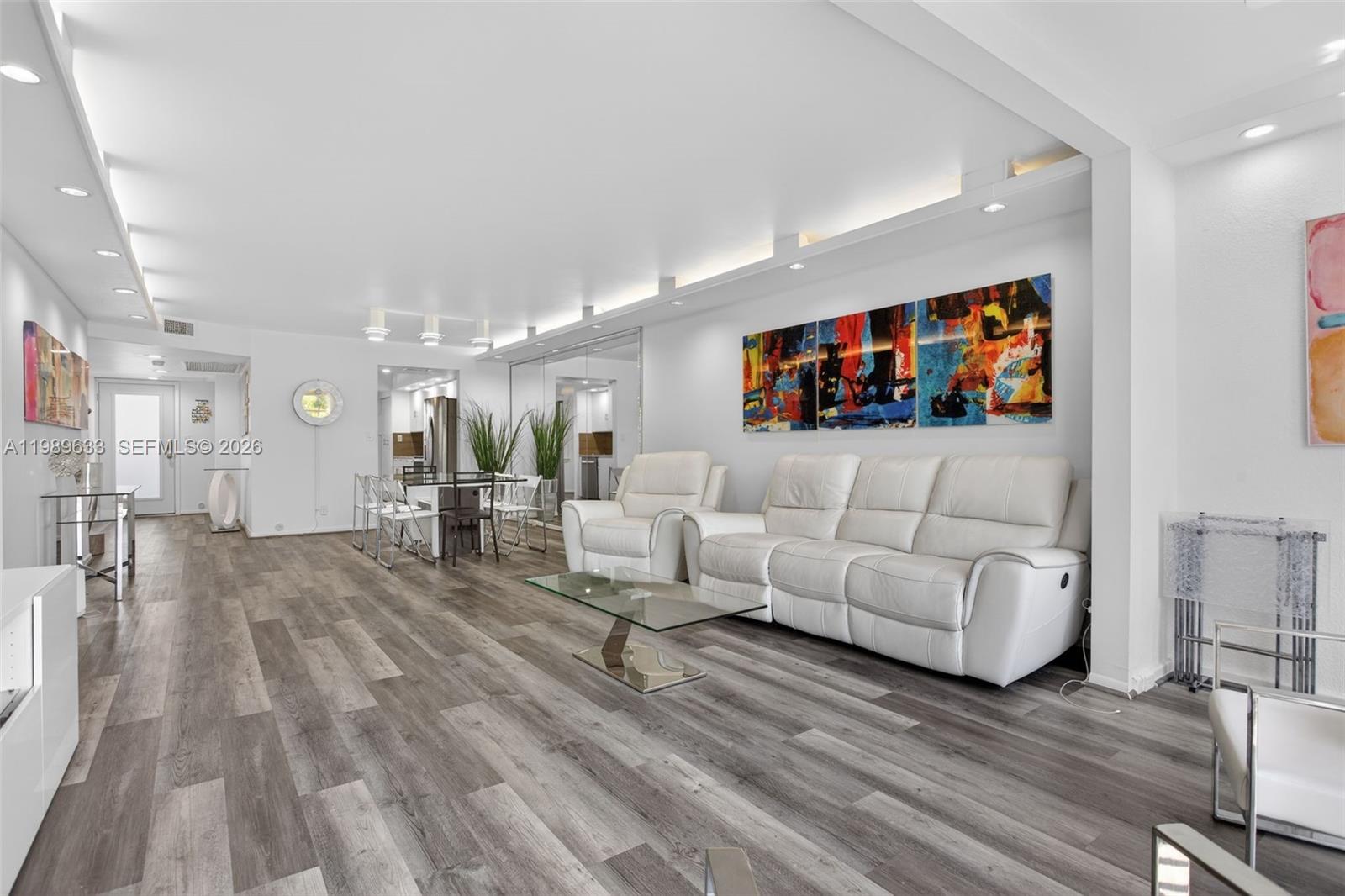 WYNMOOR/ELEUTHERA - Residential