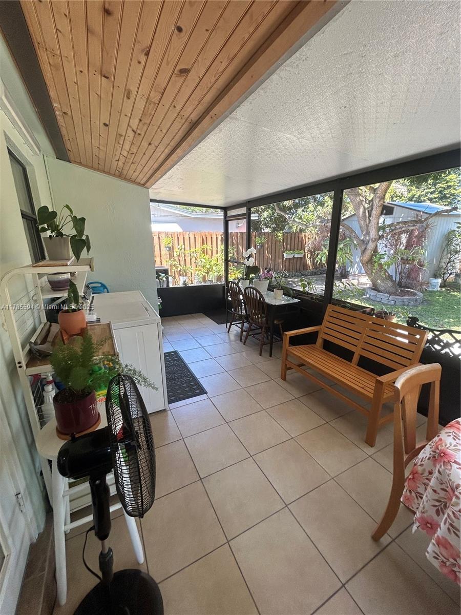 BREEZE HAVEN NO 4 - Residential