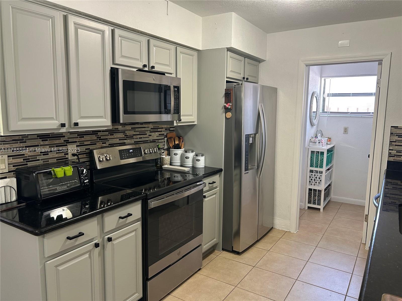 BREEZE HAVEN NO 4 - Residential