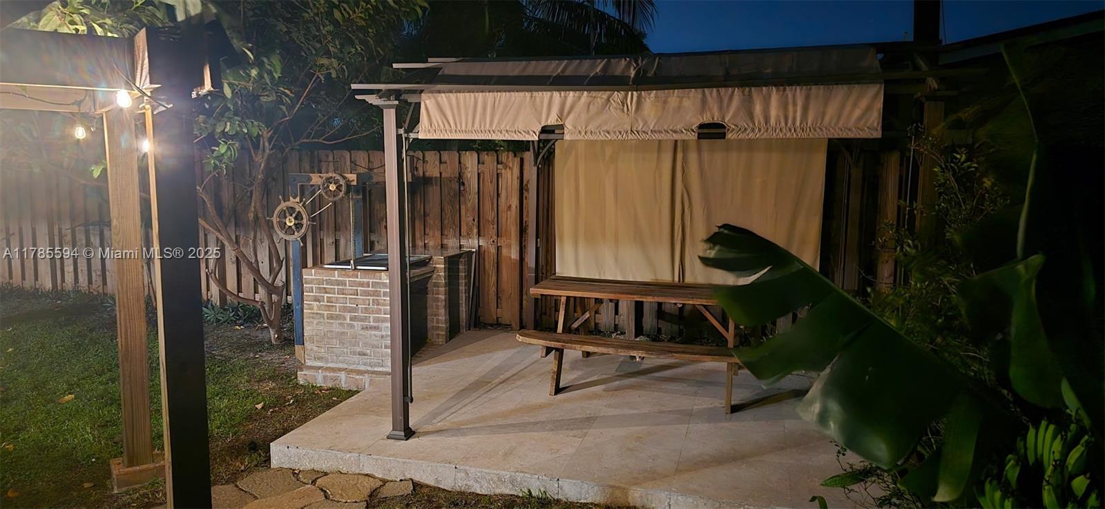 BREEZE HAVEN NO 4 - Residential