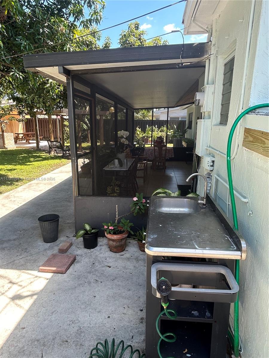BREEZE HAVEN NO 4 - Residential