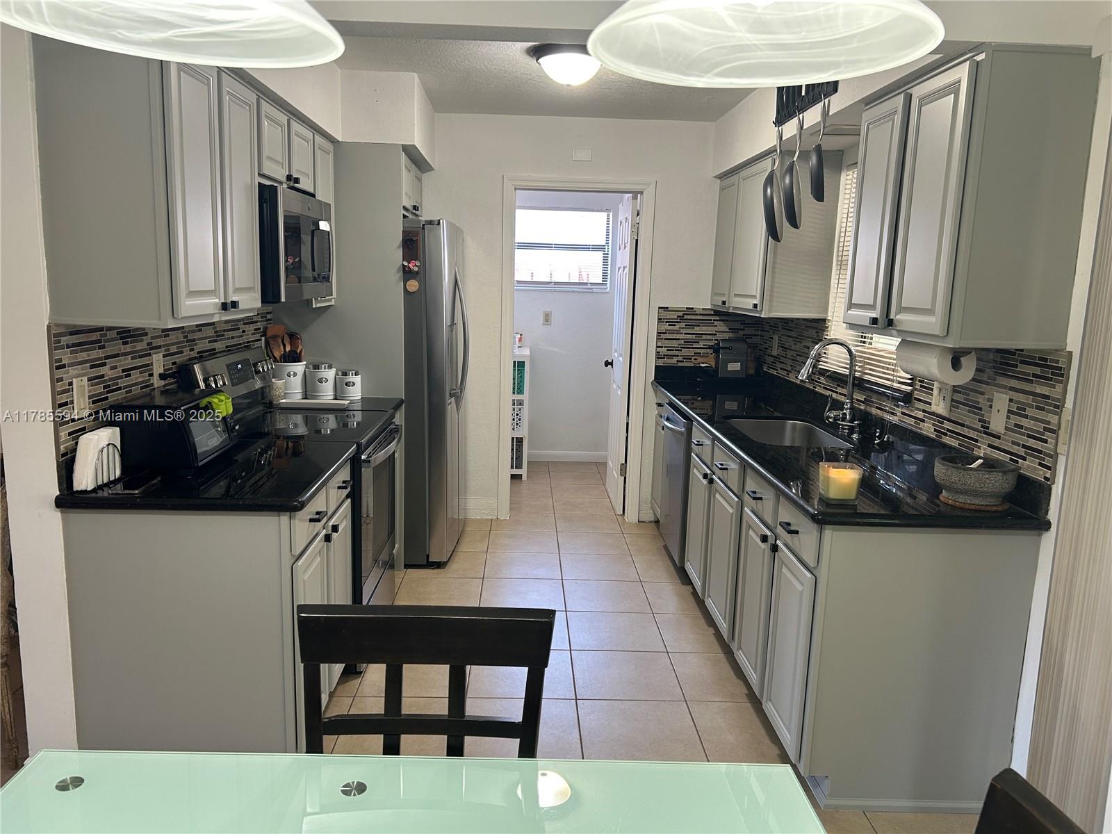 BREEZE HAVEN NO 4 - Residential