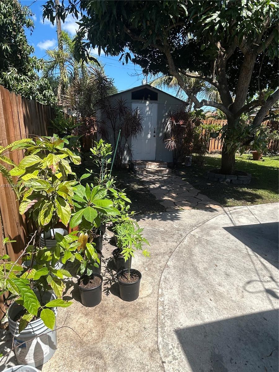 BREEZE HAVEN NO 4 - Residential