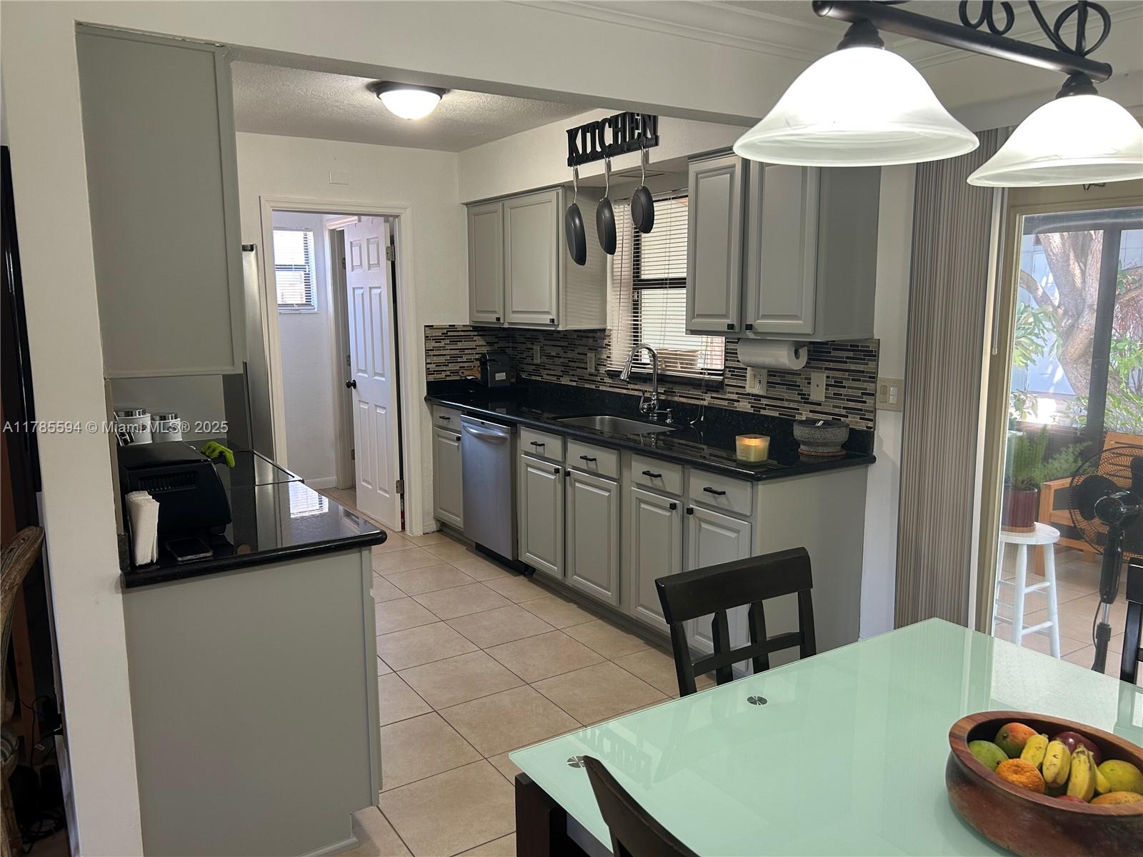 BREEZE HAVEN NO 4 - Residential