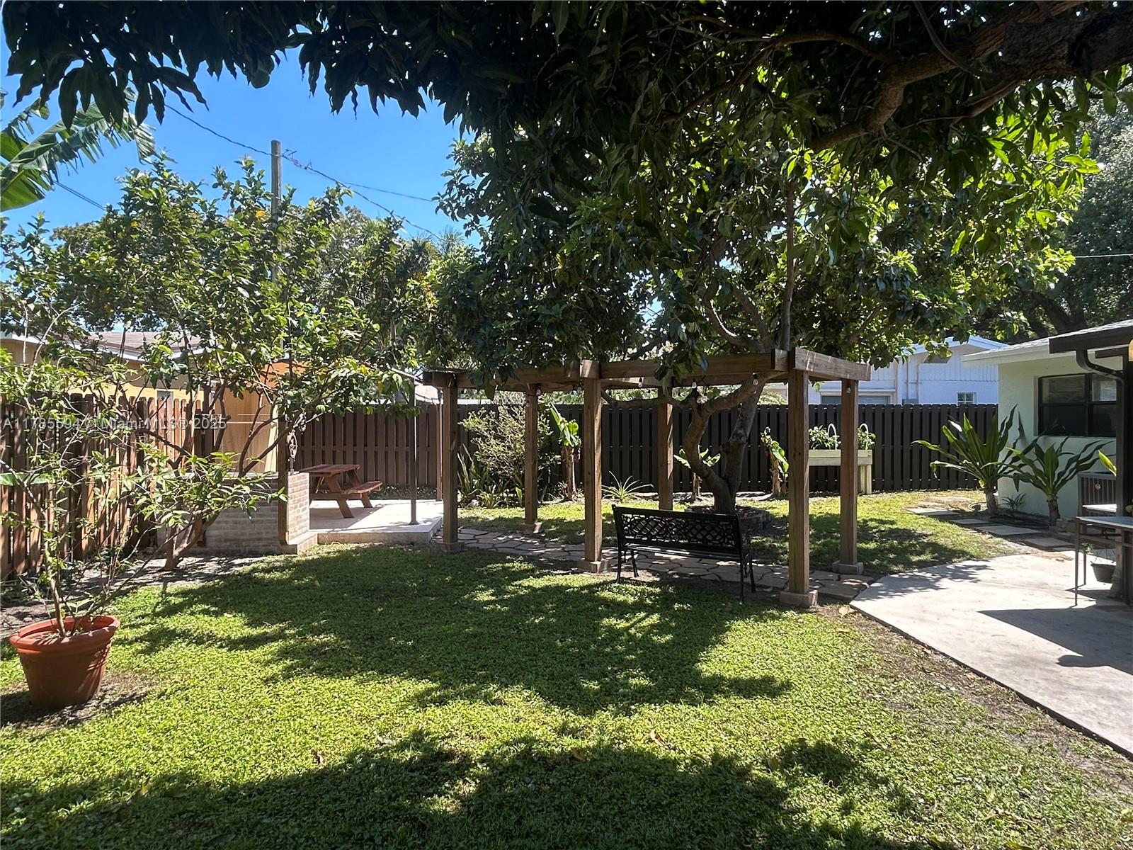 BREEZE HAVEN NO 4 - Residential