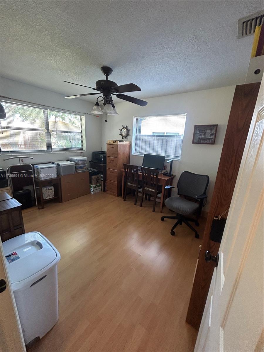 BREEZE HAVEN NO 4 - Residential