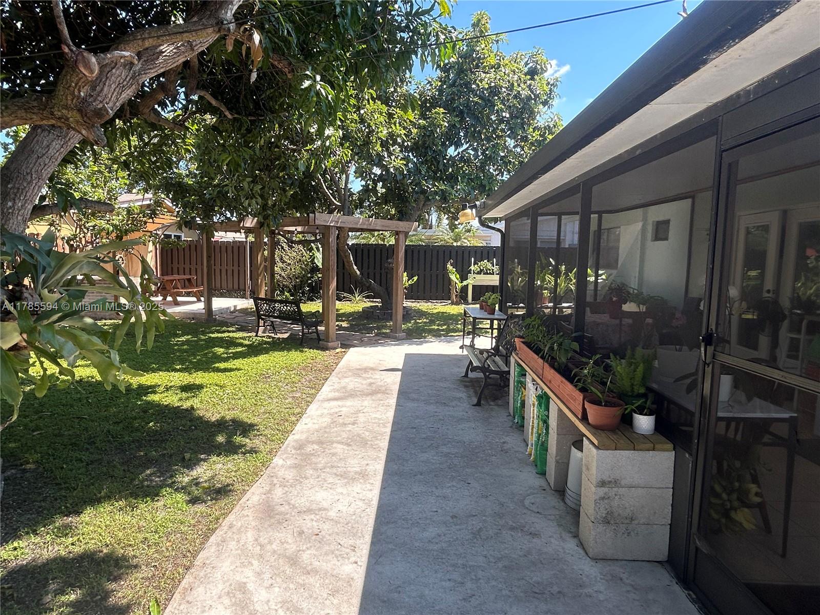 BREEZE HAVEN NO 4 - Residential