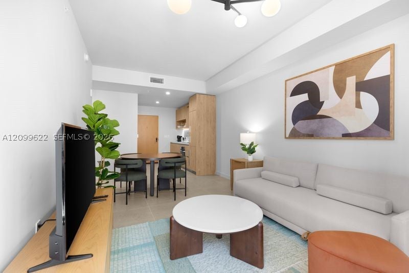 11 NE 6th St 510