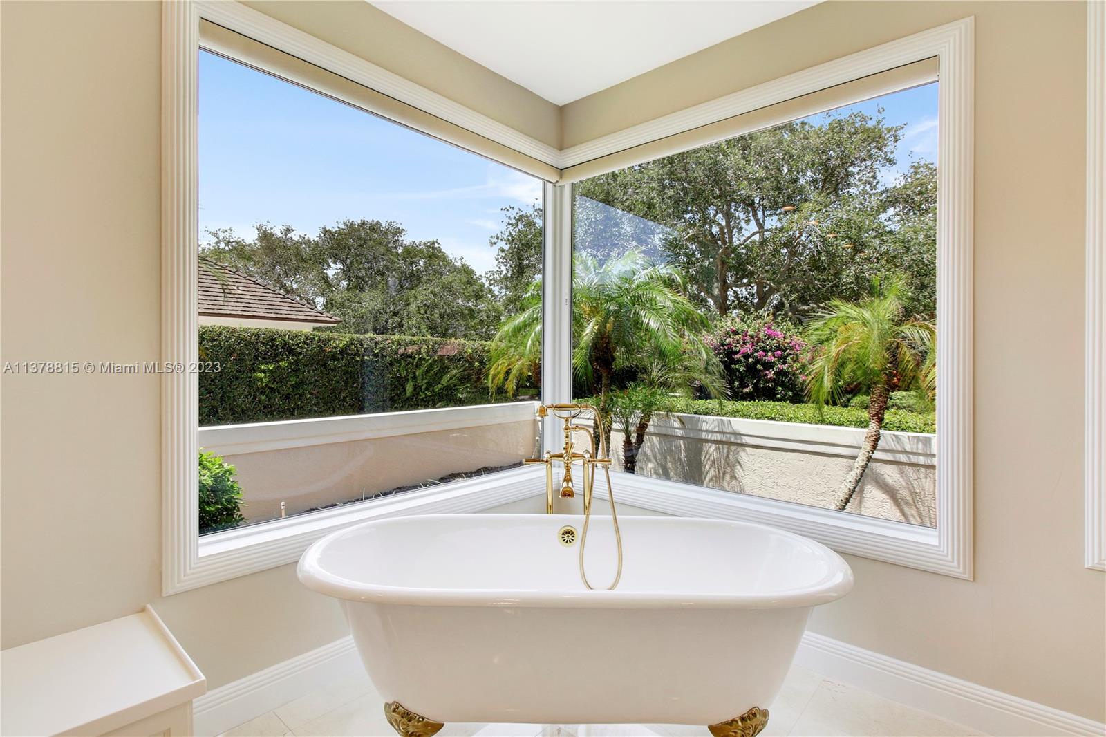 JUPITER HILLS VILLAGE PHA - Residential