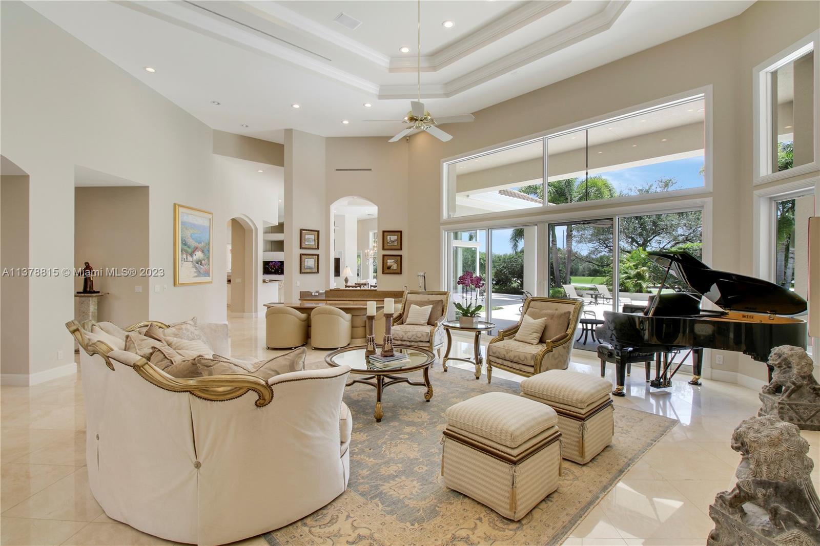 JUPITER HILLS VILLAGE PHA - Residential