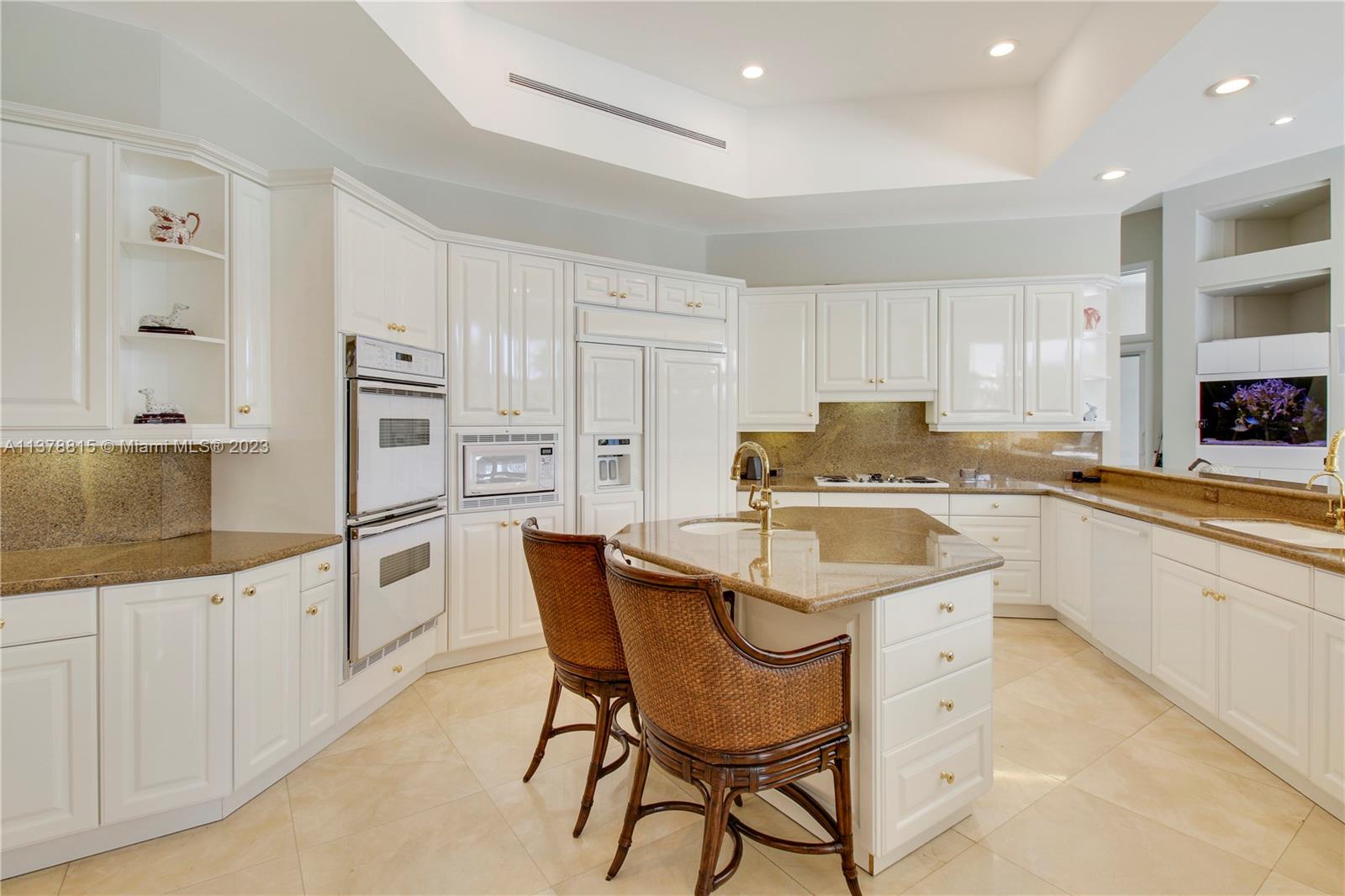 JUPITER HILLS VILLAGE PHA - Residential