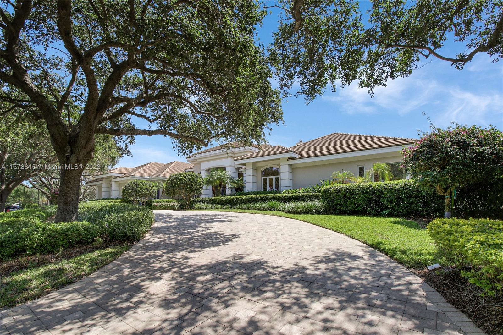 JUPITER HILLS VILLAGE PHA - Residential