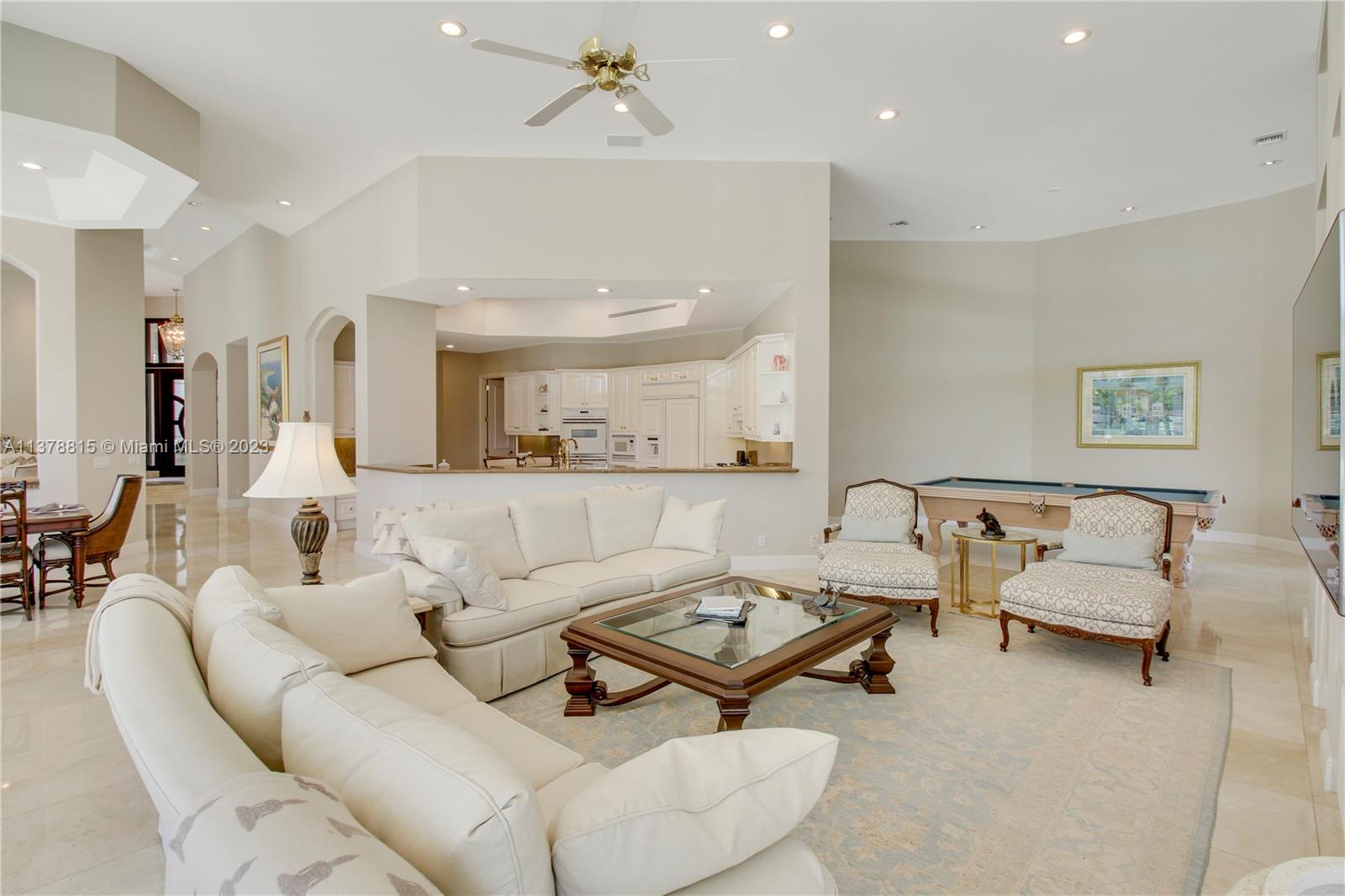 JUPITER HILLS VILLAGE PHA - Residential