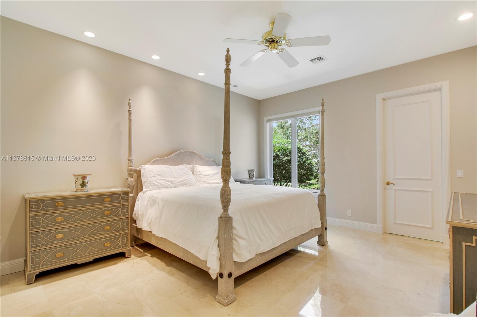 JUPITER HILLS VILLAGE PHA - Residential