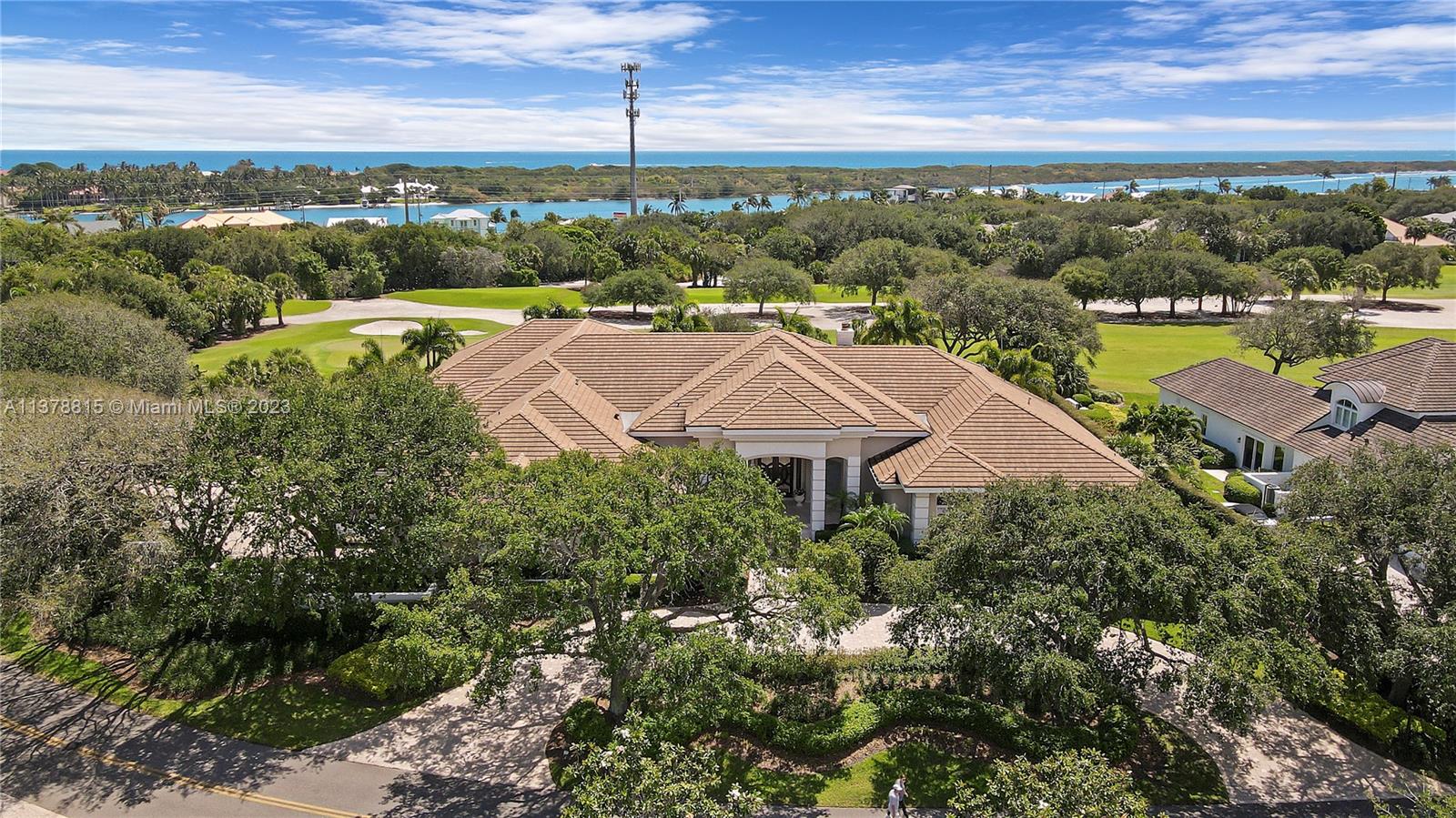 JUPITER HILLS VILLAGE PHA - Residential