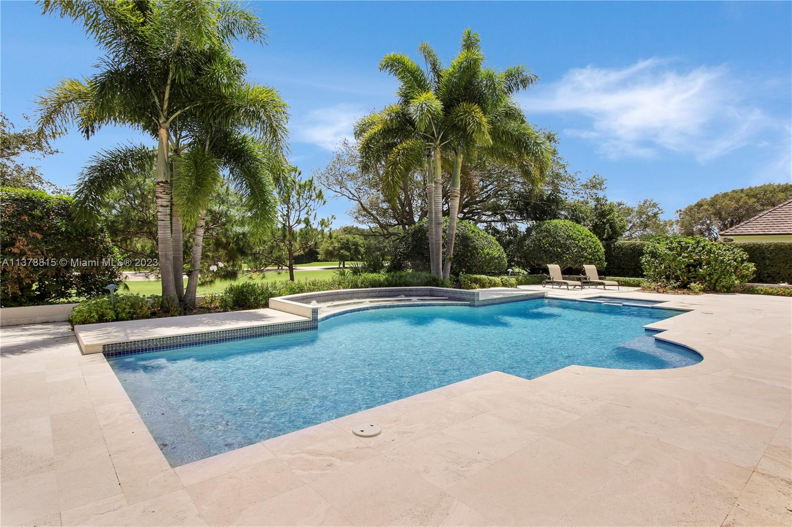 JUPITER HILLS VILLAGE PHA - Residential