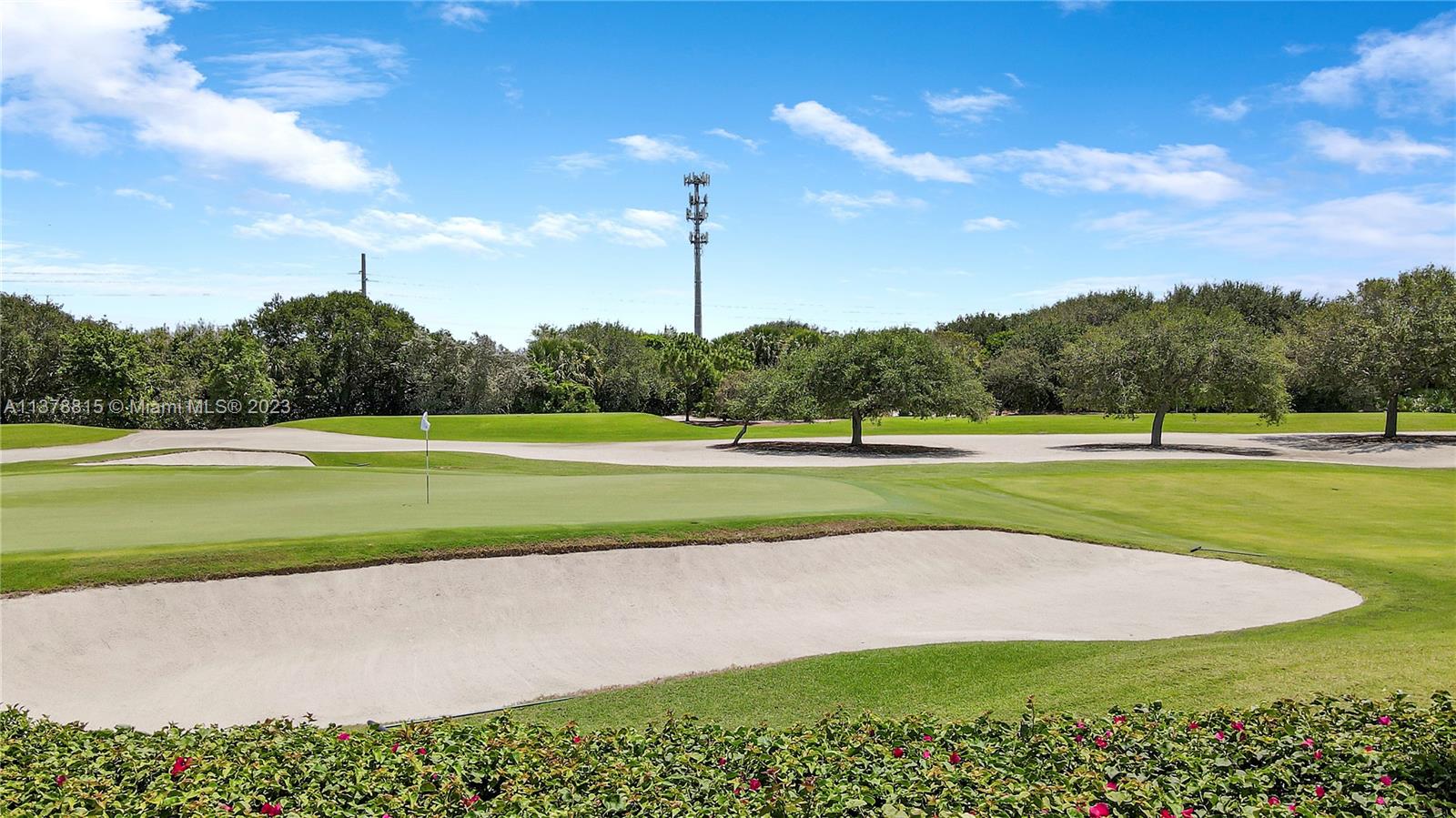 JUPITER HILLS VILLAGE PHA - Residential