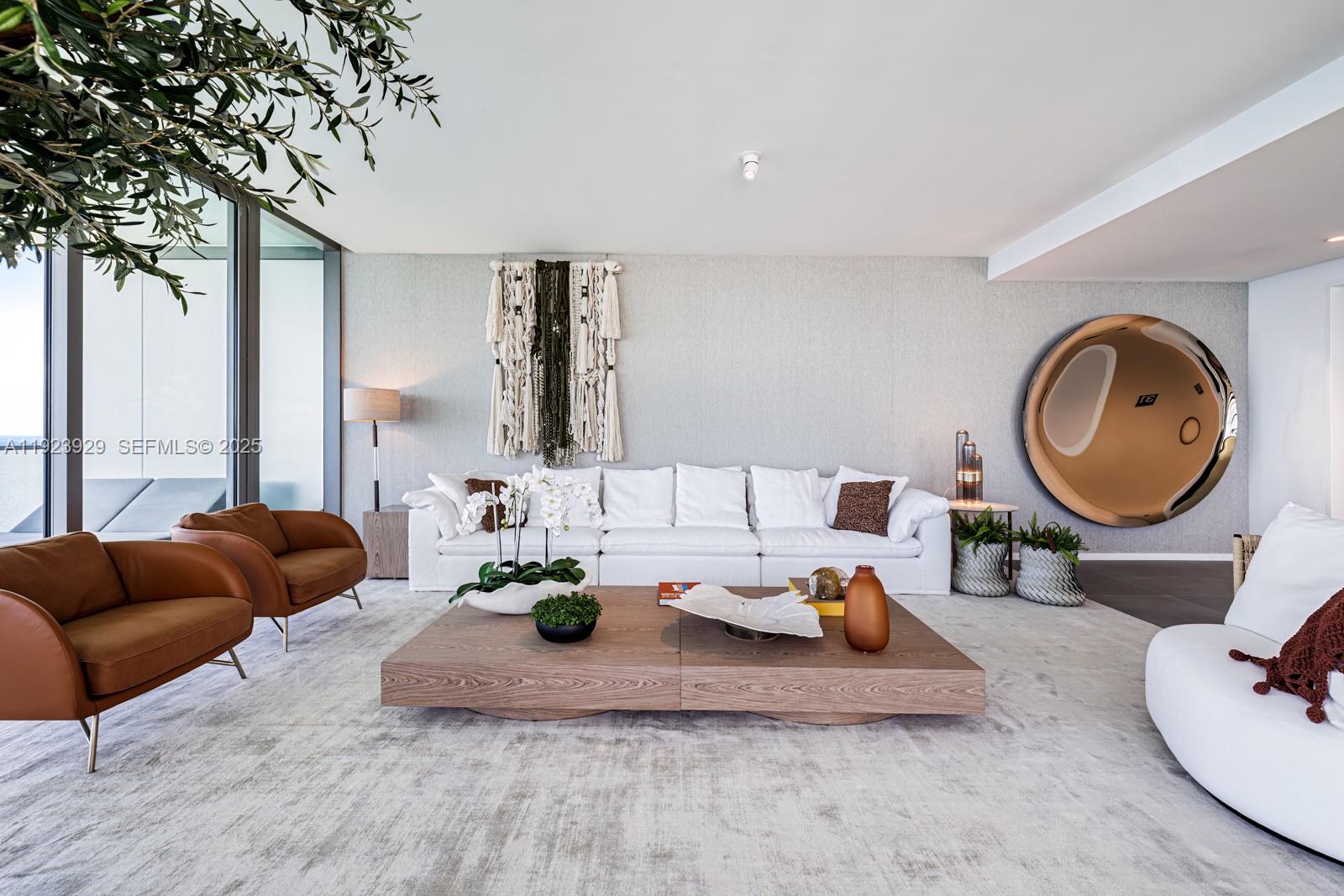 2000 Ocean - Residential