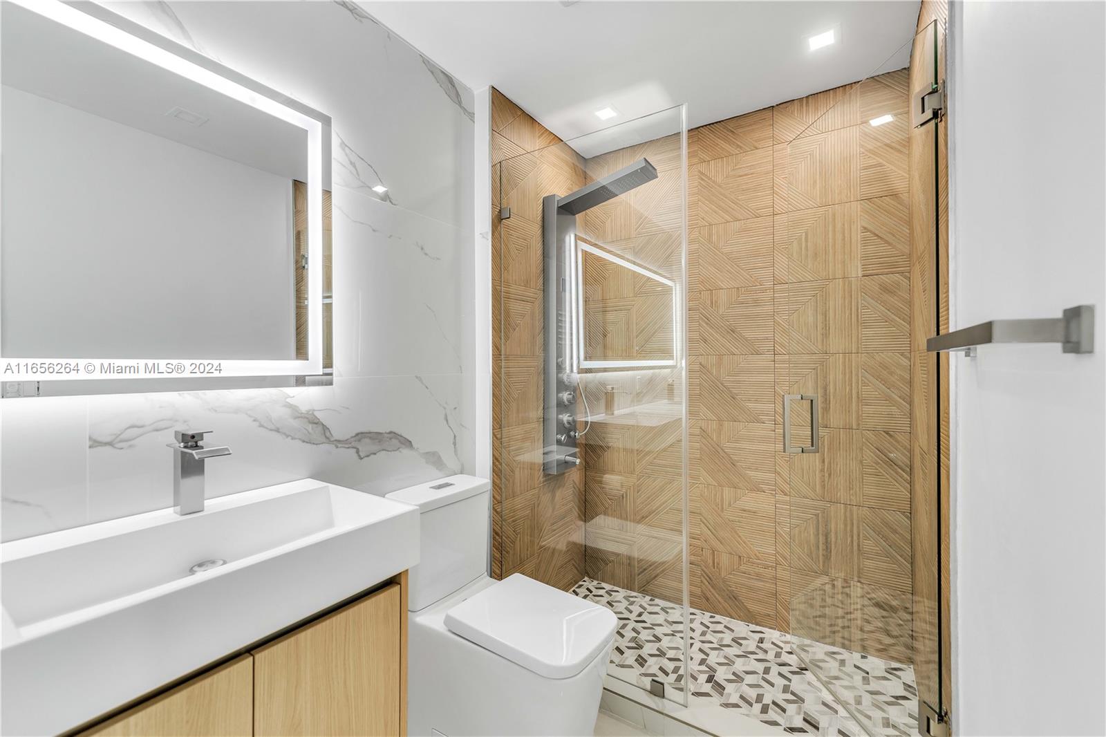 QUANTUM ON THE BAY CONDO - Residential