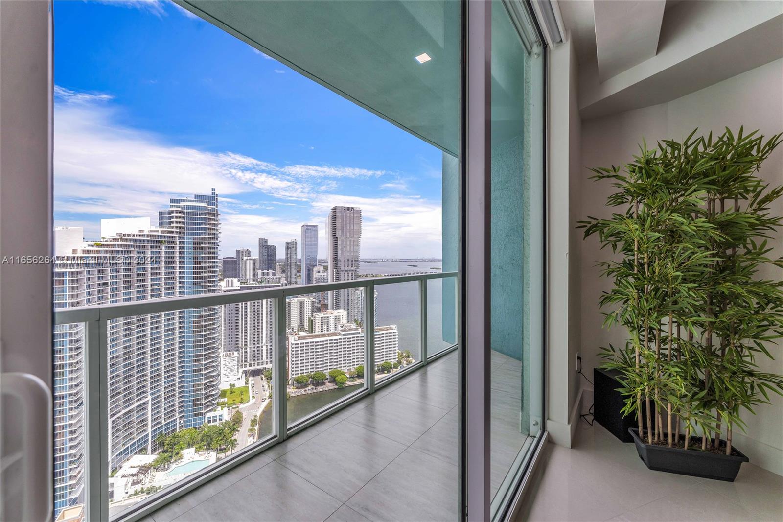 QUANTUM ON THE BAY CONDO - Residential
