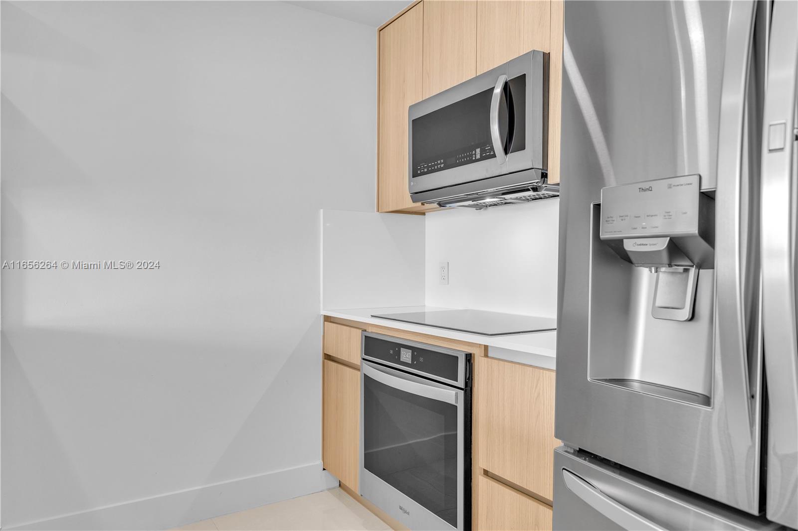 QUANTUM ON THE BAY CONDO - Residential
