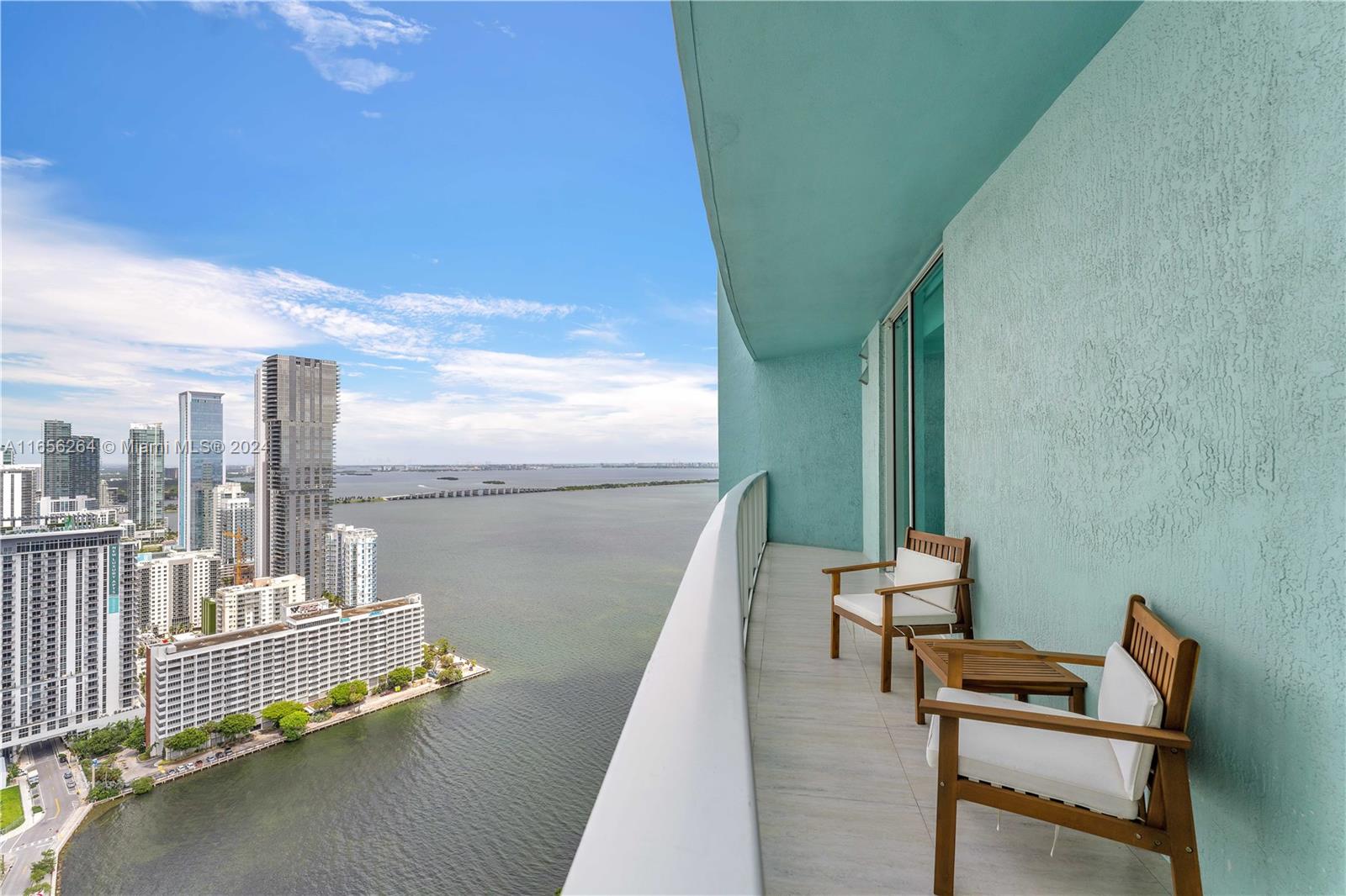 QUANTUM ON THE BAY CONDO - Residential