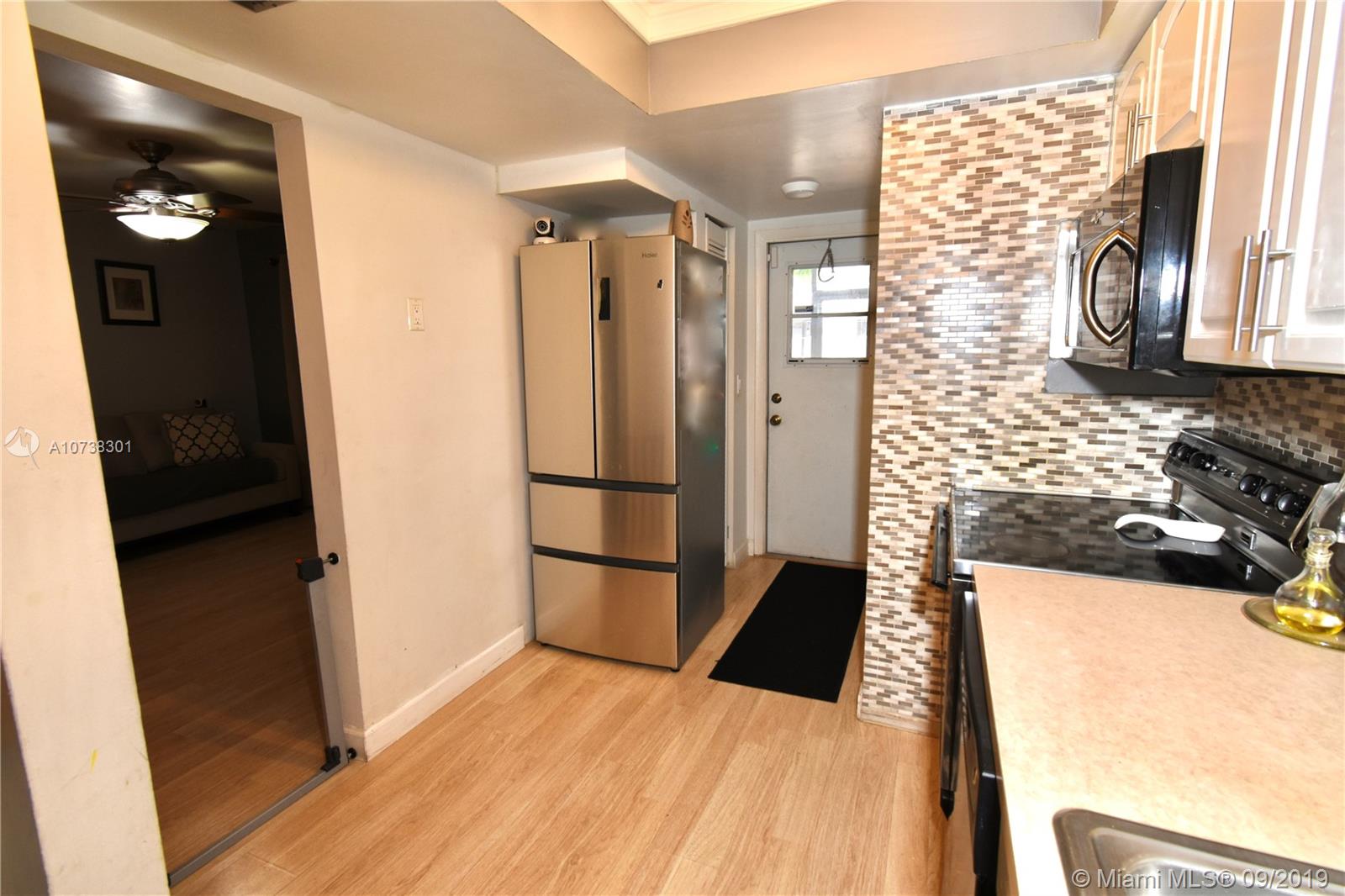 ORIOLE GOLF & TENNIS CLUB - Residential