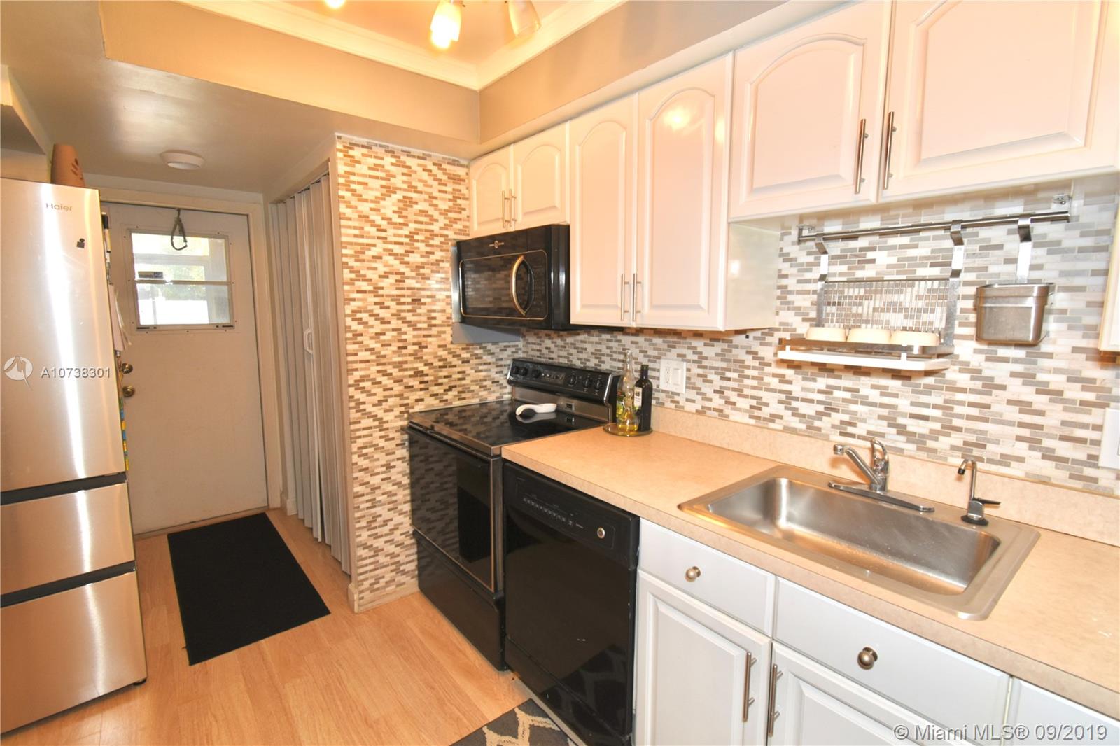 ORIOLE GOLF & TENNIS CLUB - Residential