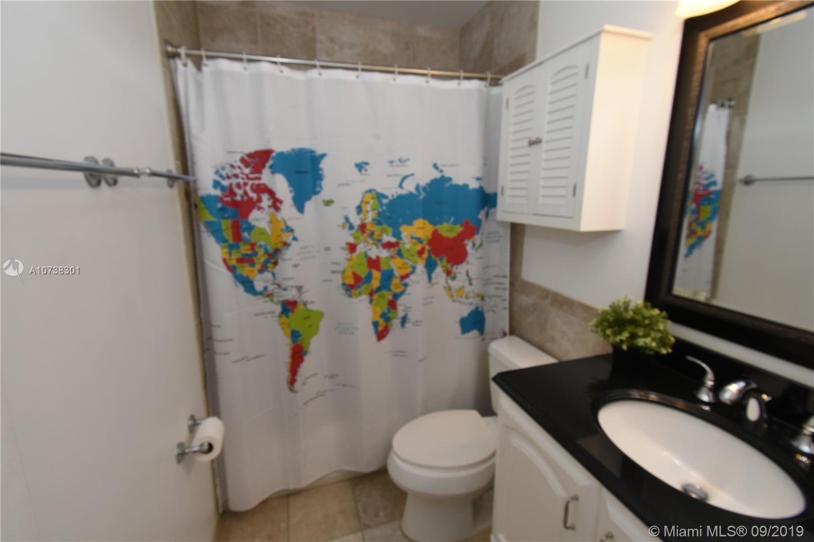 ORIOLE GOLF & TENNIS CLUB - Residential