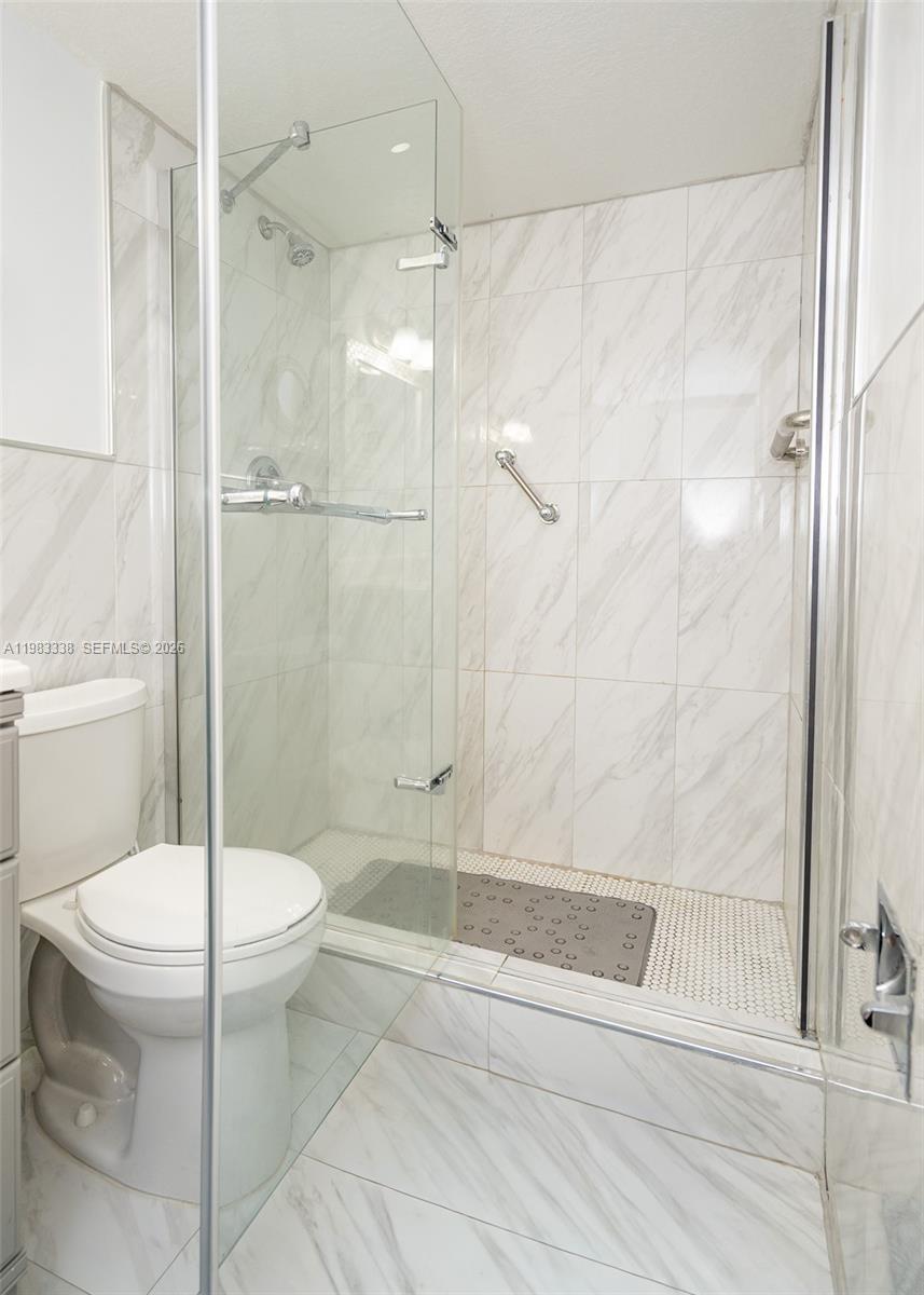 COLONY POINT 2 CONDO - Residential