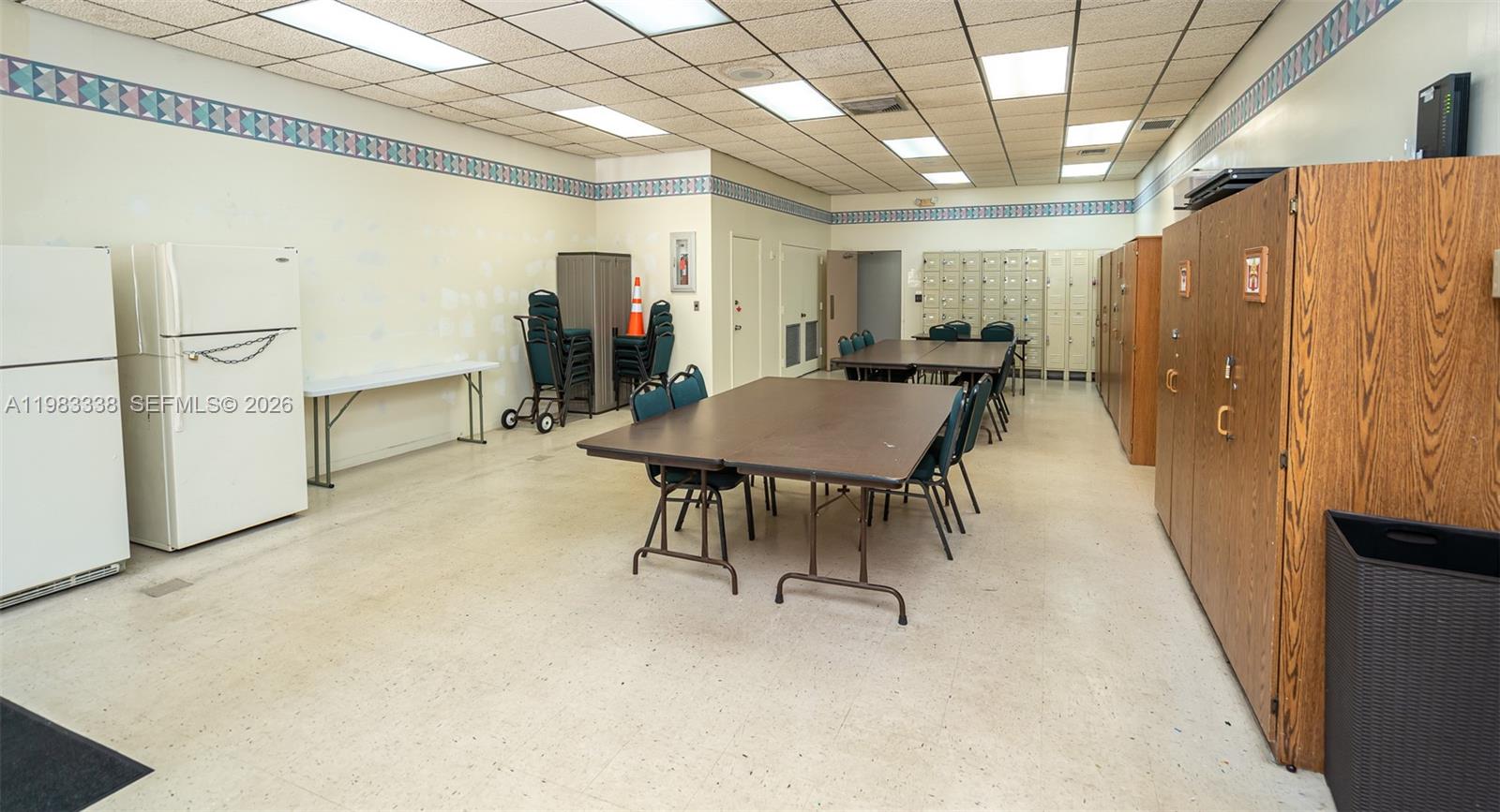 COLONY POINT 2 CONDO - Residential