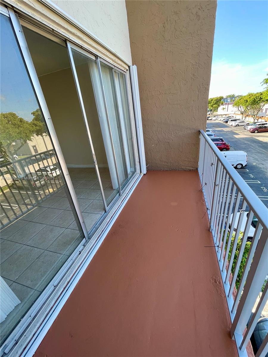 THE BERKELEY CONDO - Residential Lease