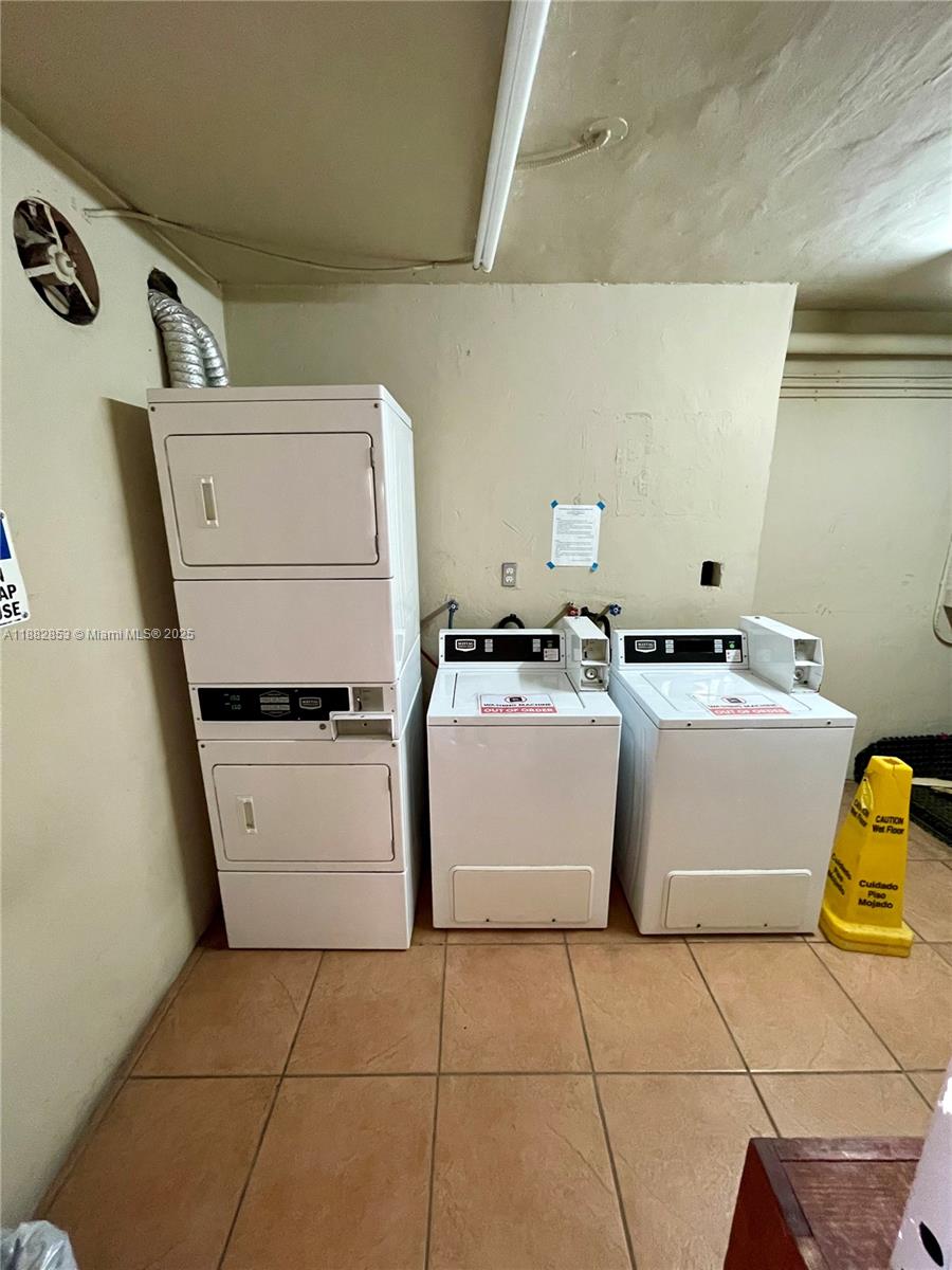 THE BERKELEY CONDO - Residential Lease