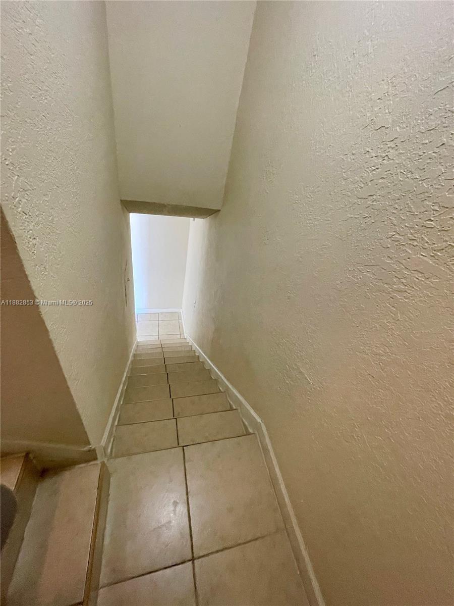 THE BERKELEY CONDO - Residential Lease
