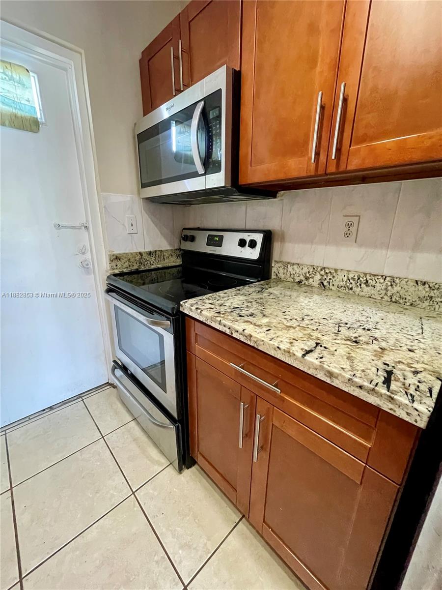 THE BERKELEY CONDO - Residential Lease
