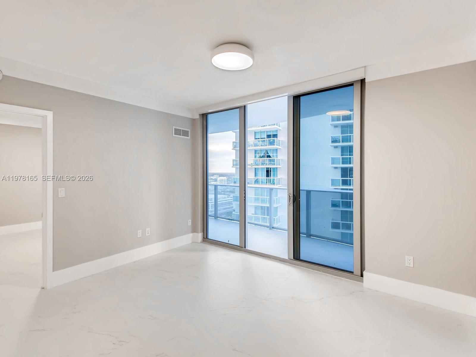 ARIA ON THE BAY CONDO - Residential