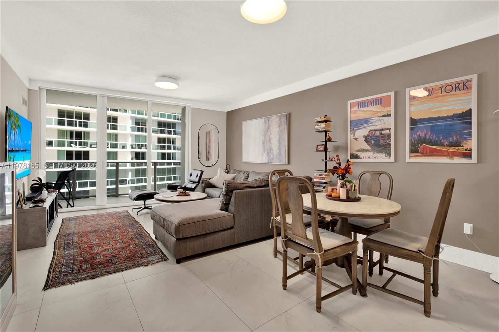 ARIA ON THE BAY CONDO - Residential