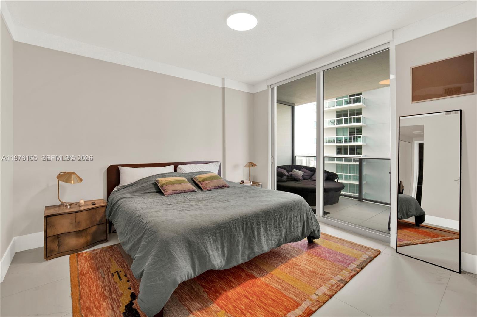 ARIA ON THE BAY CONDO - Residential