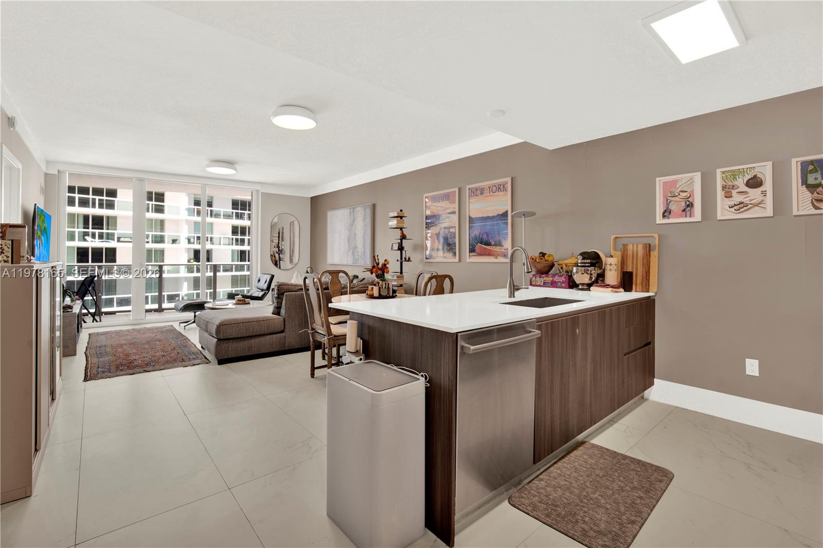 ARIA ON THE BAY CONDO - Residential