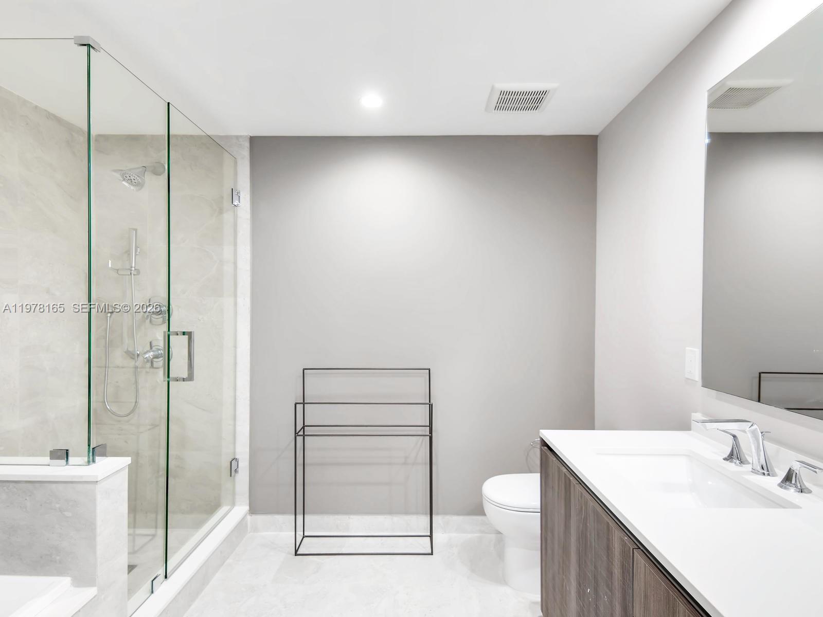 ARIA ON THE BAY CONDO - Residential