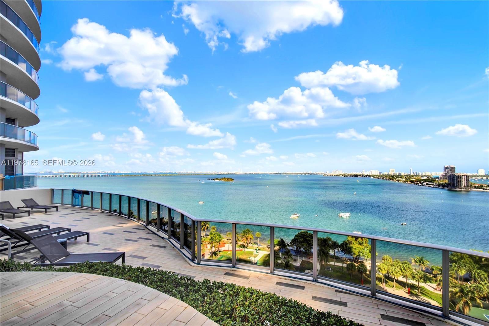 ARIA ON THE BAY CONDO - Residential