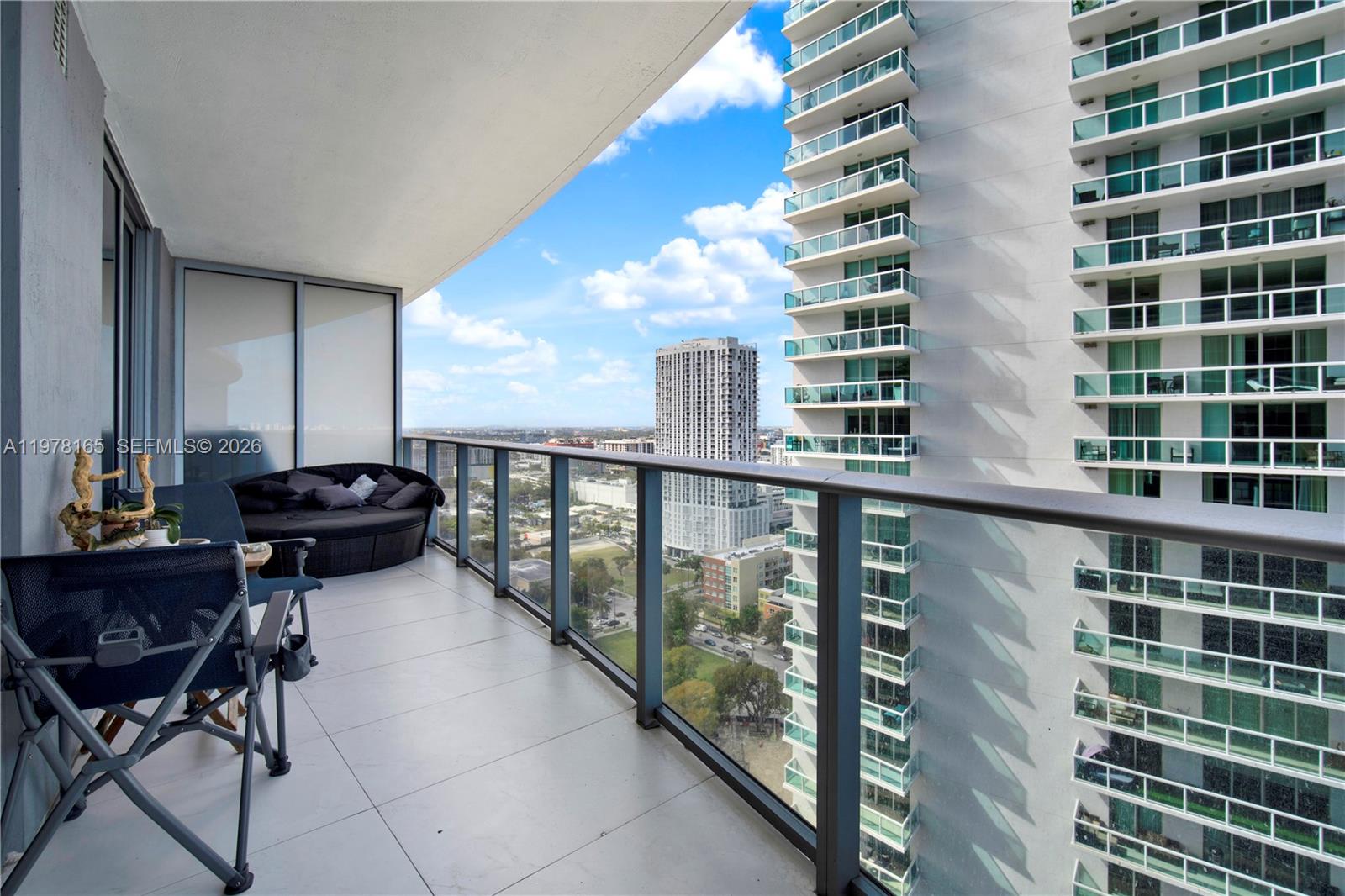 ARIA ON THE BAY CONDO - Residential