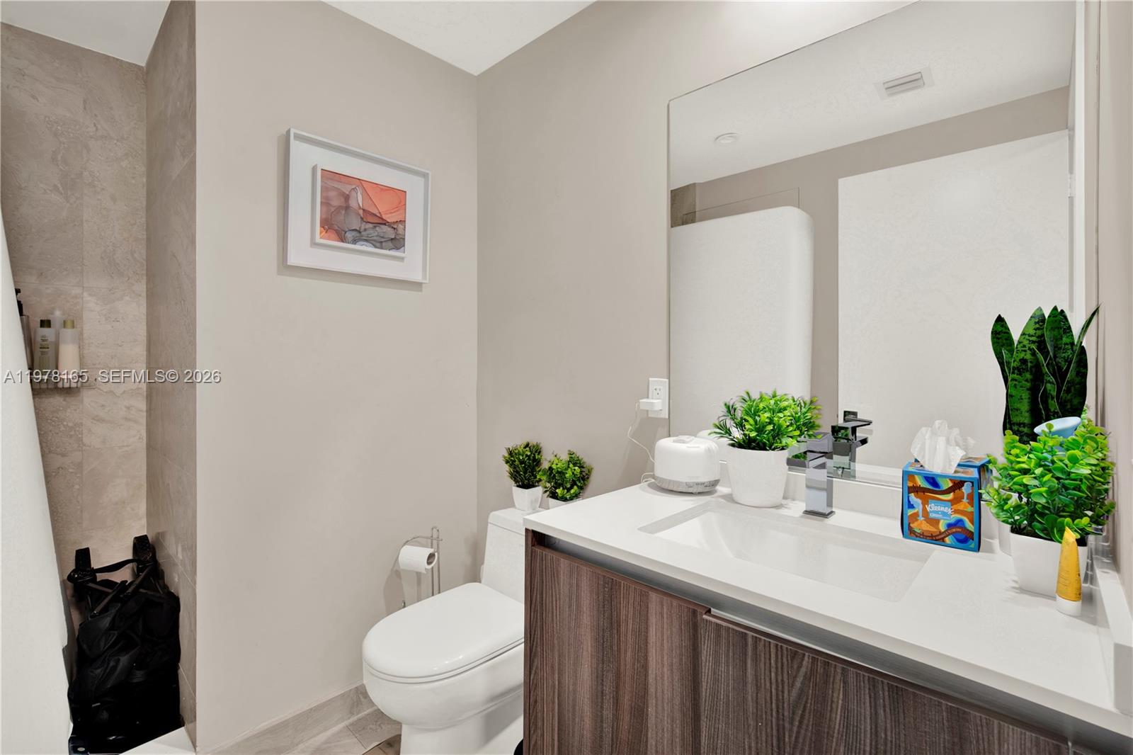 ARIA ON THE BAY CONDO - Residential