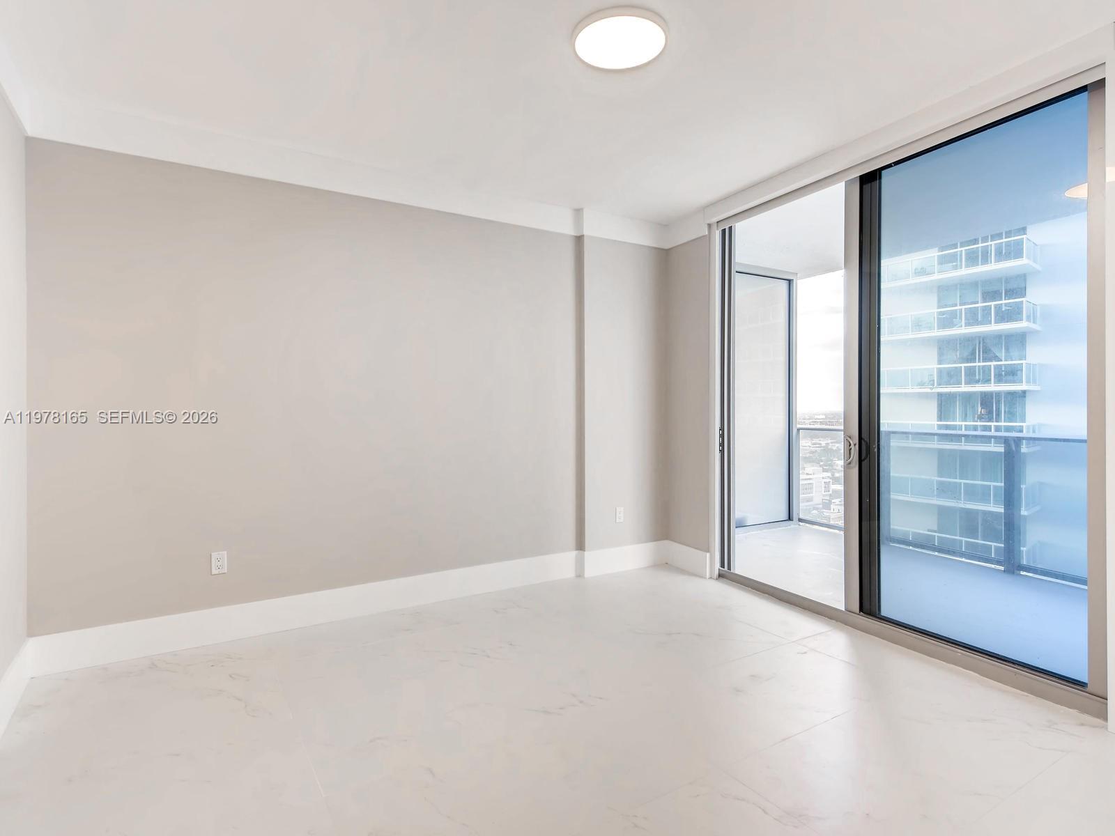 ARIA ON THE BAY CONDO - Residential