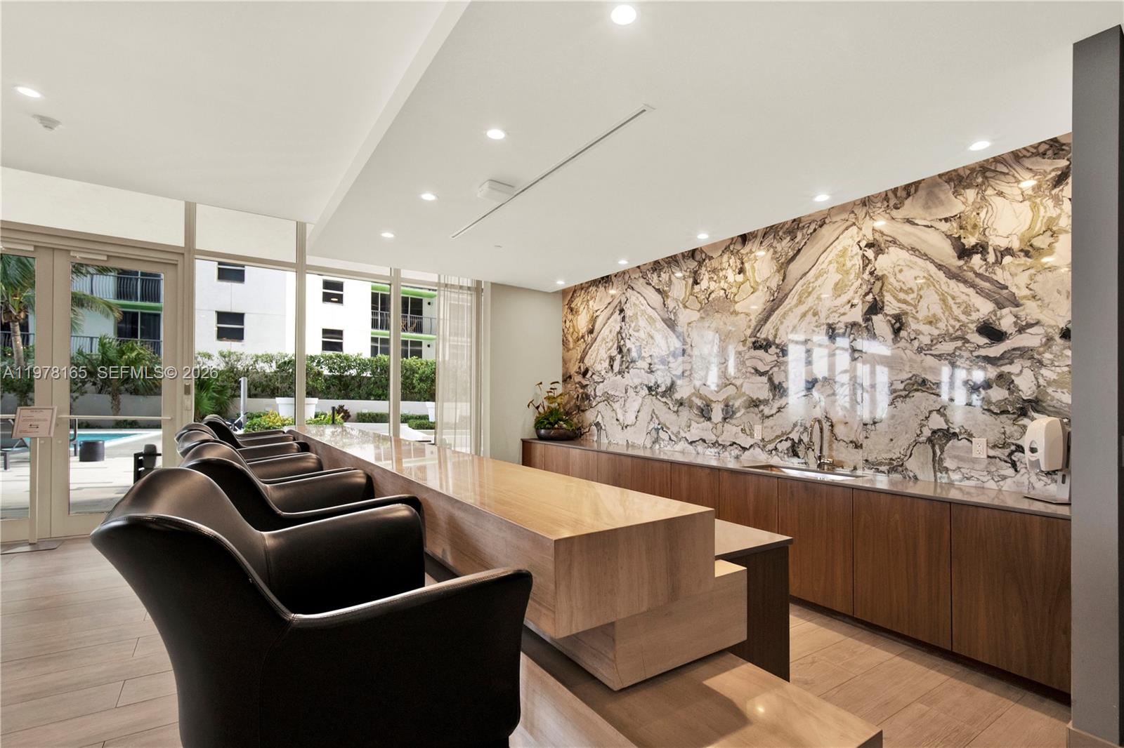 ARIA ON THE BAY CONDO - Residential