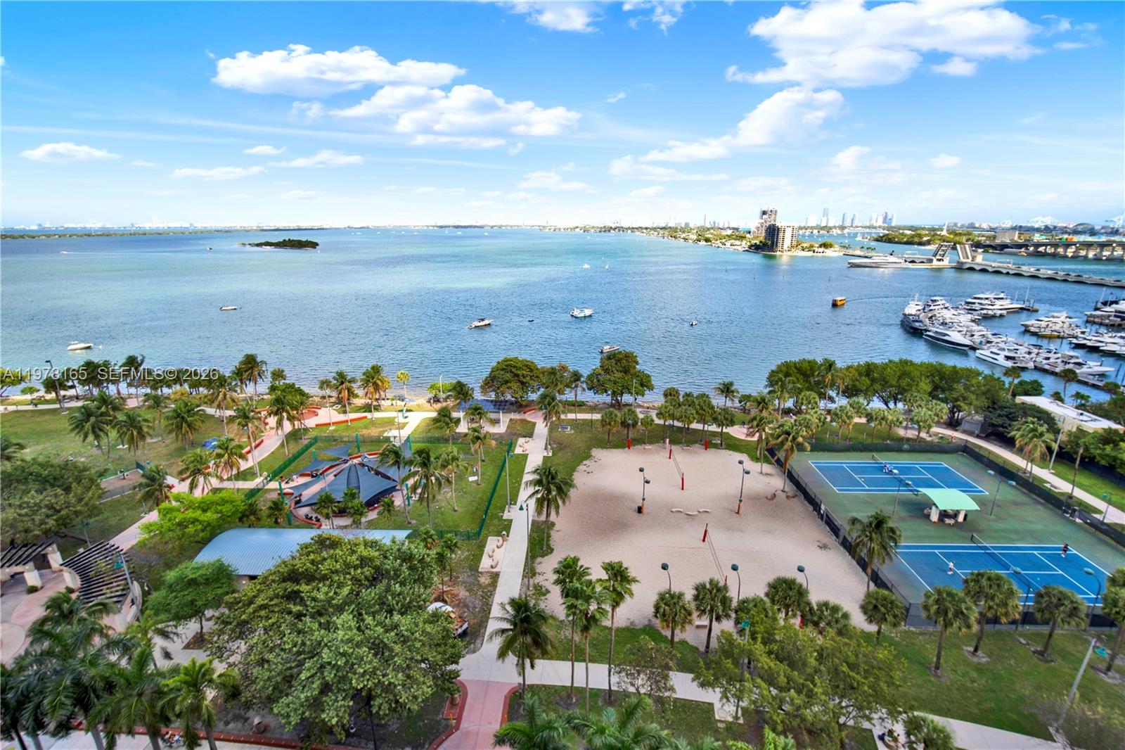 ARIA ON THE BAY CONDO - Residential