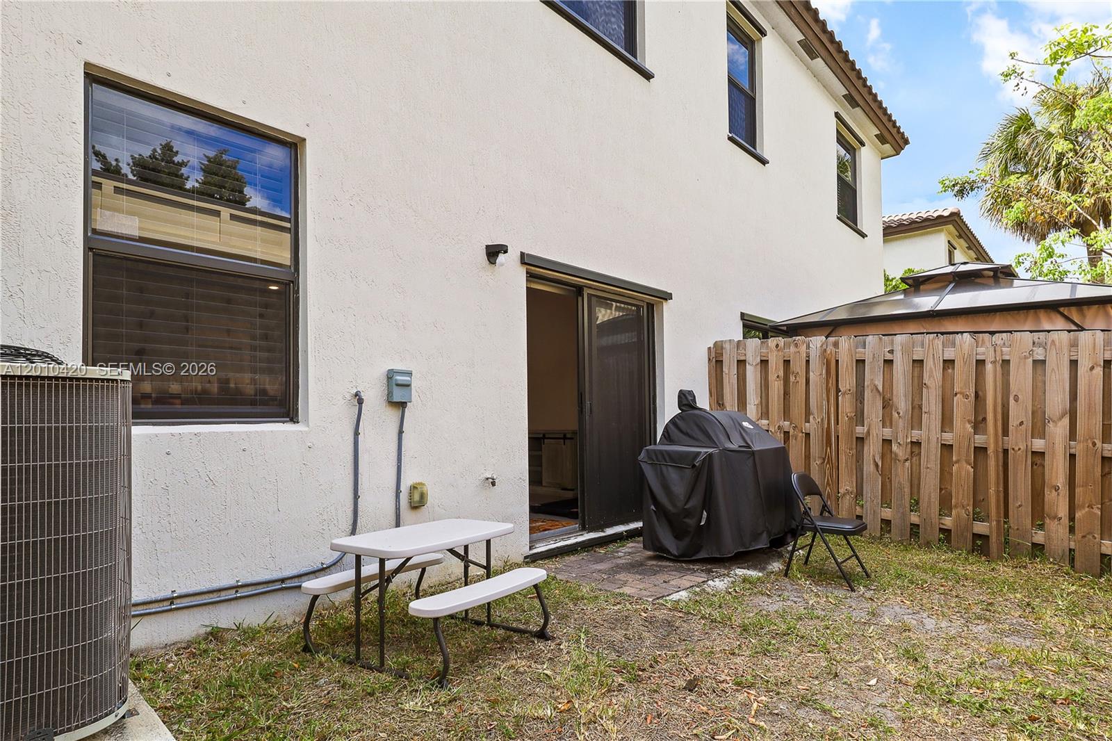 PALM BEACH FARMS - Residential